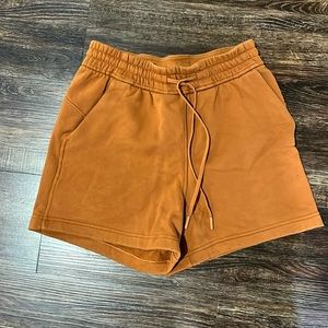 Lululemon Scuba shorts